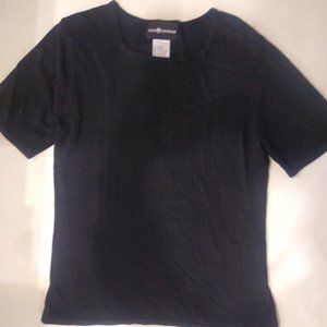 Short sleeve sweater